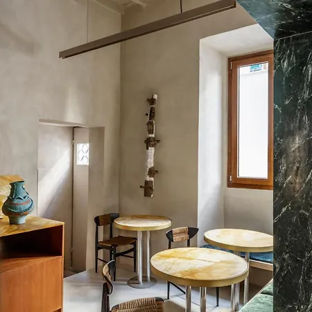 ベッド・アンド・ブレックファスト The Wheels フィレンツェ