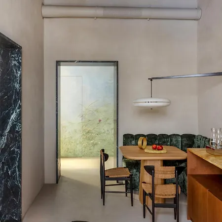 ベッド・アンド・ブレックファスト The Wheels